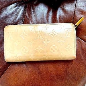Louis Vuitton Verdis Nude Beige Zippy Wallet